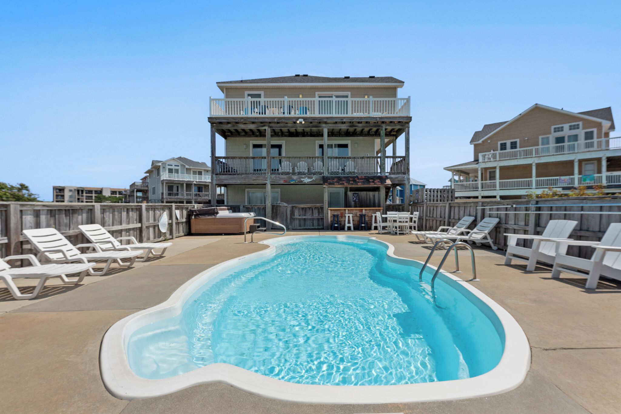 Et oppvarmet basseng