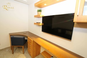 Apartment, 1 Bedroom, Accessible, Smoking | Interior