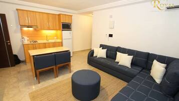 Apartment, 1 Bedroom, Accessible, Smoking | Interior