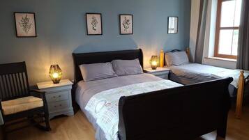 3 bedrooms, iron/ironing board, free WiFi, bed sheets