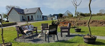 Murphy's Irish Farmhouse Near Ballybunion