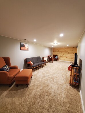 TV, DVD player, books, video library