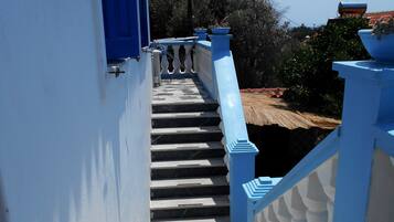 Apartment, 1 Bedroom, Balcony, Garden View | Balcony