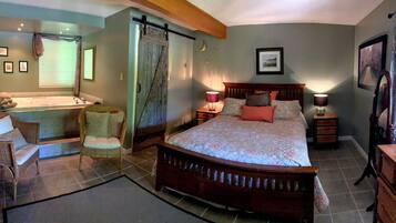 3 makuuhuonetta, silitysrauta/-lauta, ilmainen Wi-Fi, vuodevaatteet