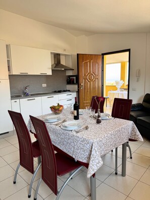 Dining - Sa Mamma e sole Apartament Cala Gonone Sea View (Cala Gonone)