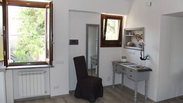 Apartment, 1 Bedroom, Refrigerator | Private kitchen