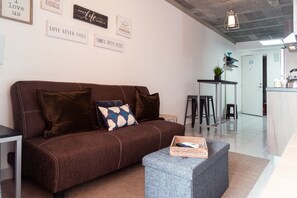 Apartment, 2 Bedrooms | Living area