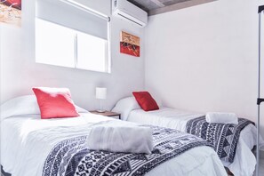 Apartment, 2 Bedrooms | 2 bedrooms, bed sheets
