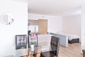 Apartment, 2 Schlafzimmer | Wohnbereich