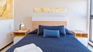 Apartment, 2 Bedrooms - Save, pretty apt. W/playground, in Monterrey’s Center, 3 room, 1KSB, 2 SB, 2BTH. By Mty Living. S2 702 (Monterrey)
