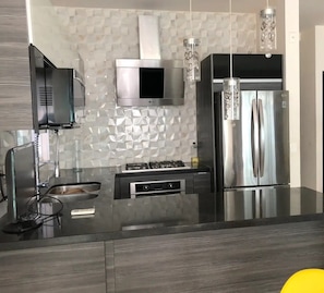 House, Pool Access, Mountain View | Private kitchen | Full-sized fridge, microwave, oven, stovetop - Casa Carretera Nacional C Alberca by Mty Living (Monterrey)