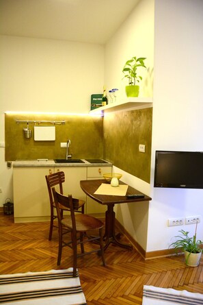 Dining - Salon 5 Zemun , Belgrade (Belgrade)