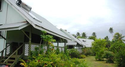 Ginas Garden Lodges, Aitutaki - 4 Self c