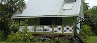 Ginas Garden Lodges, Aitutaki - 4 Self c
