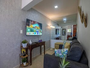 Condo, 2 Bedrooms, Smoking, Private Pool | Living room