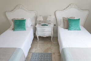 4 habitaciones, tabla de planchar con plancha y wifi gratis 