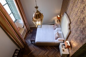 Suite (Aragona) | Luxe beddengoed, donsdekens, pillowtop-bedden, een minibar