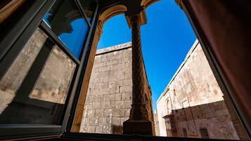 Suite (Aragona) | Ropa de cama de alta calidad y edredones de plumas