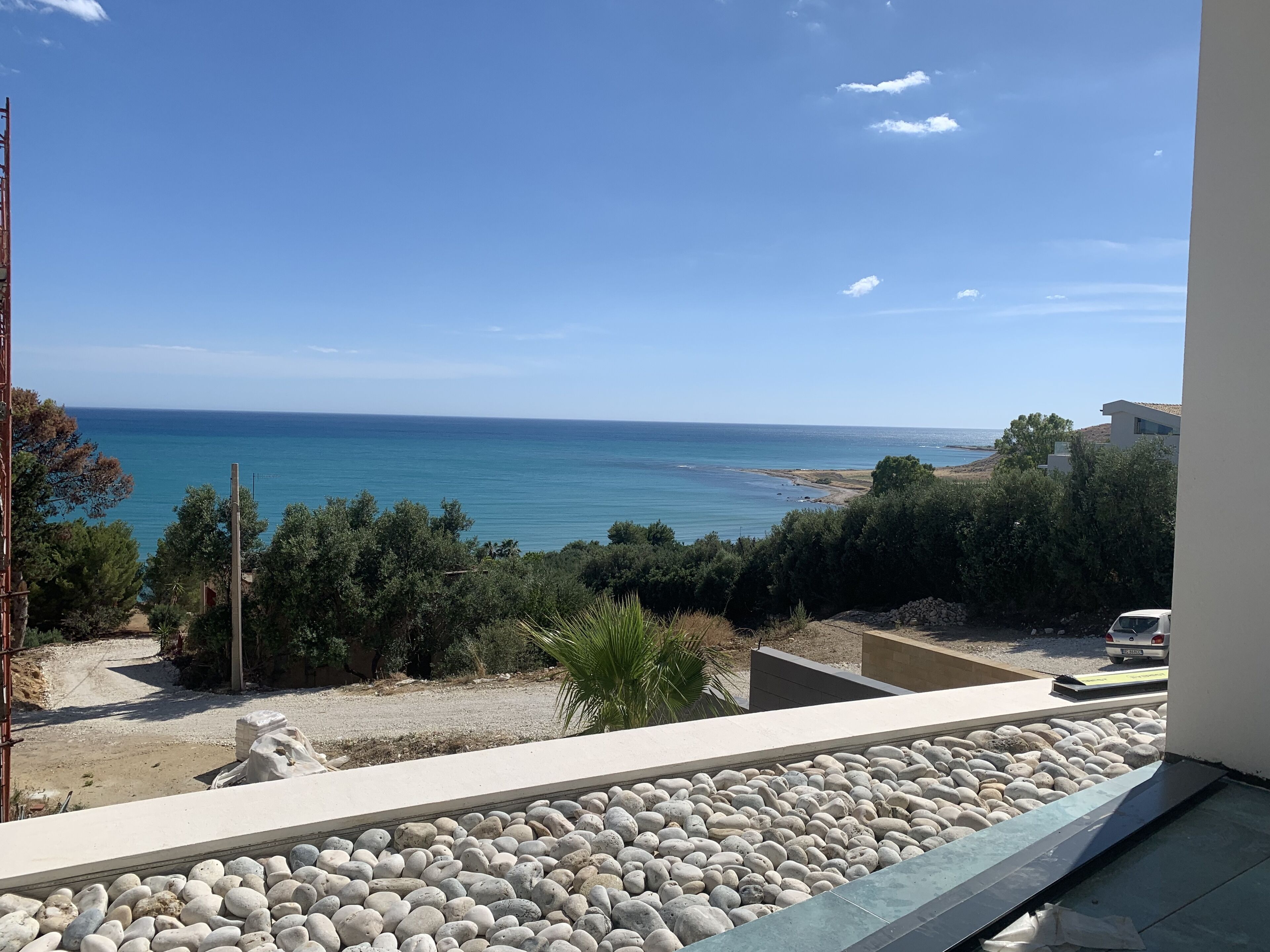 المنطقة المحيطة بالمنشأة