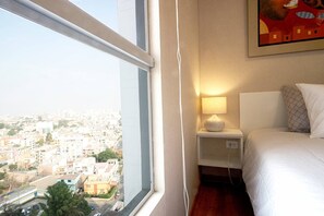 3 Schlafzimmer, Reisekinderbett