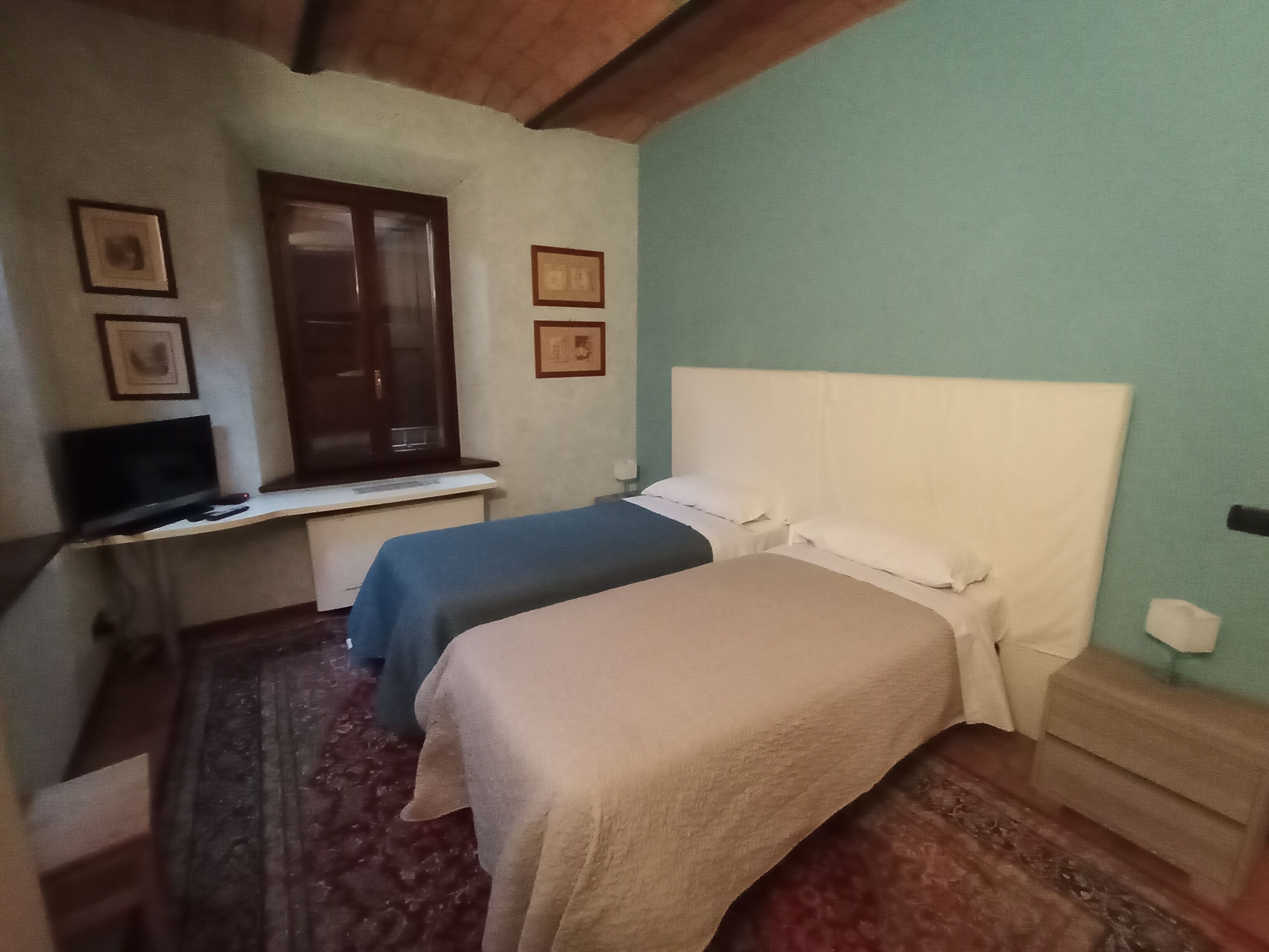 1 camera, Wi-Fi, lenzuola