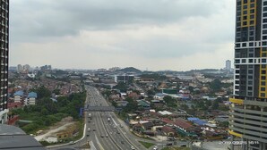 Unclassified image, 5 of 11, button - A Homestay, Inspired by the Resort Environment (Seri Kembangan)