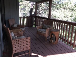 Terrace/patio - Rendezvous Cabin, beautiful updated, one level cabin. (Ruidoso)