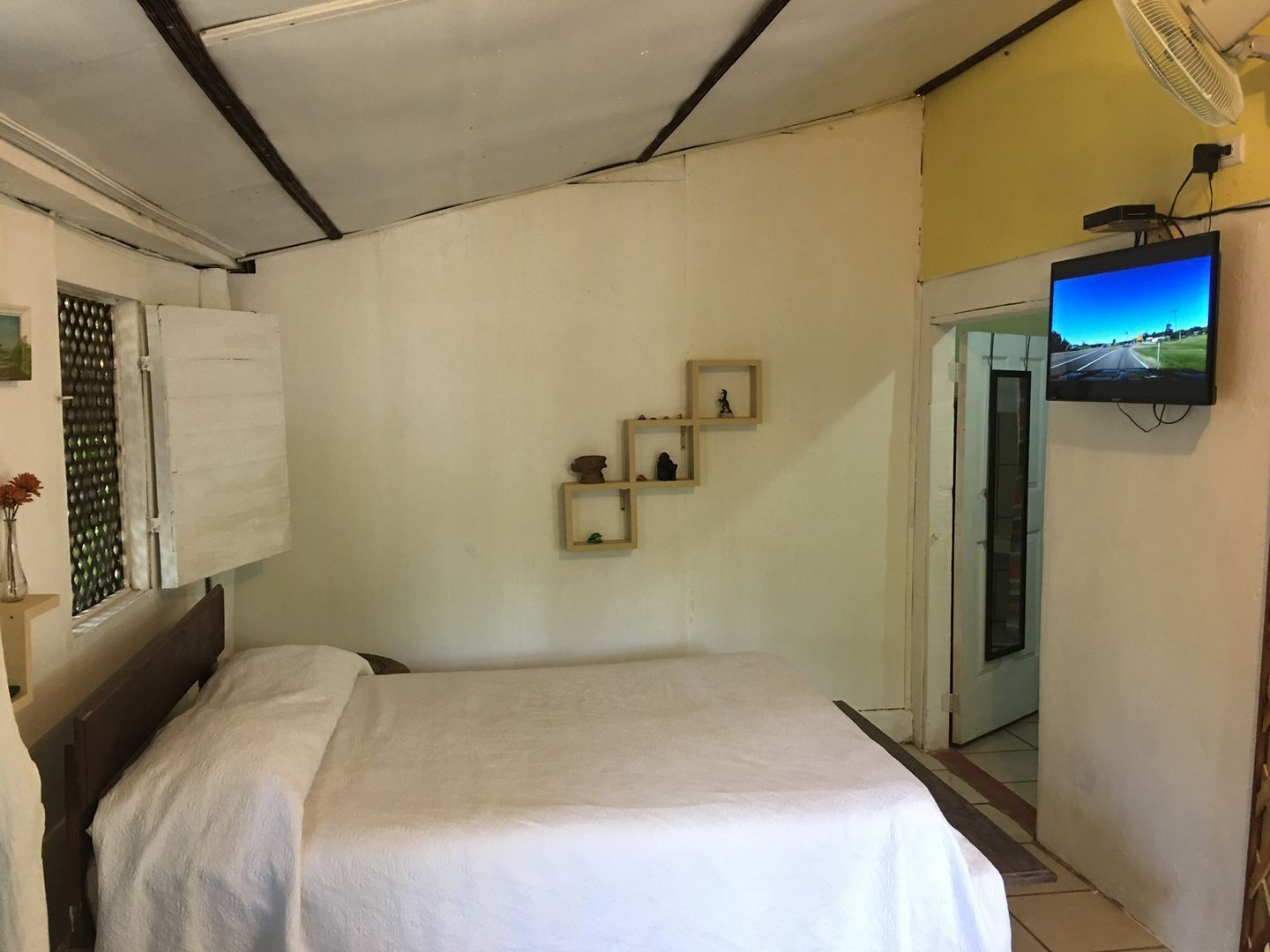 Cabin, 1 Bedroom | Room amenity