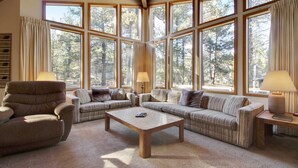 House, Multiple Beds (Sandhill 10) | Living room - Sandhill 10 (Bend)
