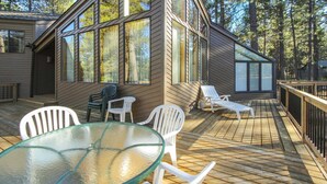 House, Multiple Beds (Sandhill 10) | Balcony - Sandhill 10 (Bend)