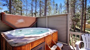 Talo, useita sänkyjä (Witchhazel 16) | Kylpylä | Sauna, poreallas