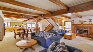 House, Multiple Beds (Tokatee 02) | Living room - Tokatee 02 (Bend)