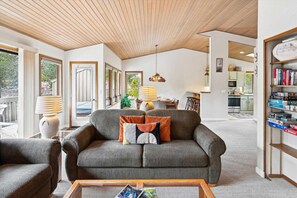 Talo, useita sänkyjä (Poplar 23) | Oleskelualue