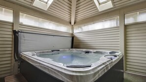 House, Multiple Beds (Crag 8) | Spa