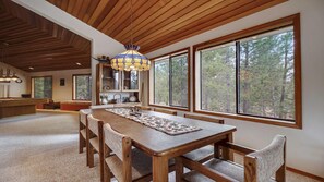 House, Multiple Beds (Crag 8) | Private kitchen