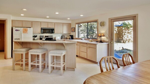 House, Multiple Beds (Tokatee 37) | Private kitchen