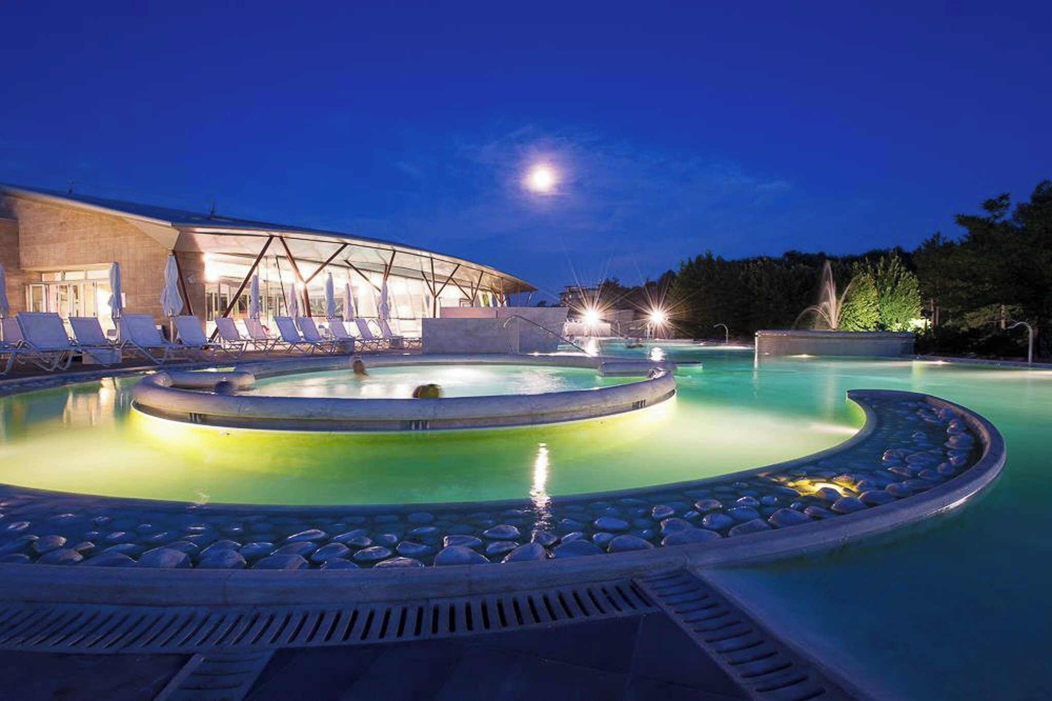 Villa, 4 habitaciones, fumadores, balcón | Piscina