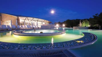 Villa, 4 Bedrooms, Smoking, Balcony | Pool