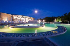 Villa, 4 Bedrooms, Smoking, Balcony | Pool