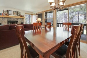 Condo, 1 King Bed (Ridge Condo 19) | Private kitchen - Ridge Condo 19 (Bend)