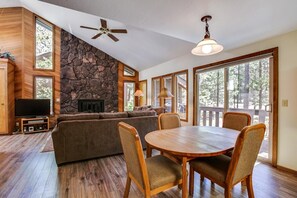 غرفة المعيشة