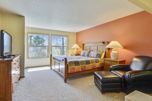 Condo, Multiple Beds (zRidge Condo 03)