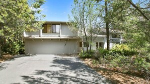 Property grounds - Grouse 06 (Bend)