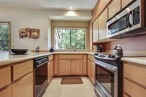 Appart'hÎtel, 1 trÚs grand lit (Ridge Condo 42) | Cuisine privée