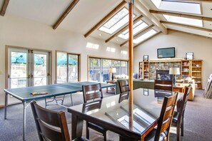 Condo, 1 King Bed (Ridge Condo 37) | Private kitchen