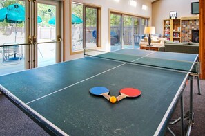 Condo, 1 King Bed (Ridge Condo 20) | Games room
