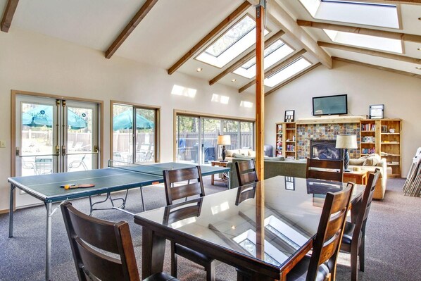 Condo, 1 King Bed (Ridge Condo 13) | Private kitchen