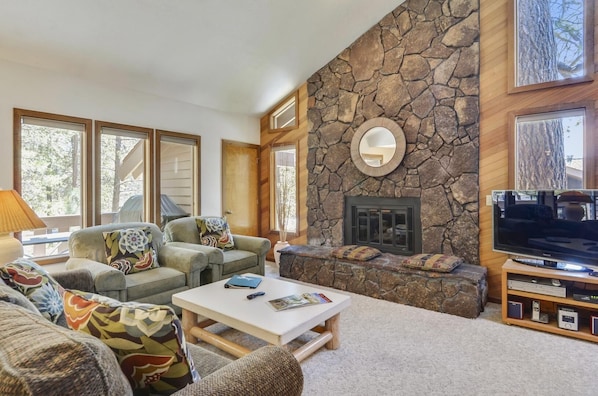 Condo, Multiple Beds (zRidge Condo 12) | Living room