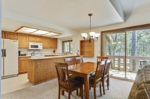 Condo, Multiple Beds (zRidge Condo 12) | Private kitchen - Zridge Condo 12 (Bend)