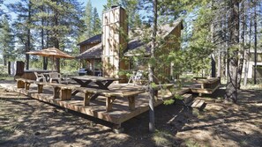 House, Multiple Beds (Butternut 2) | Property grounds